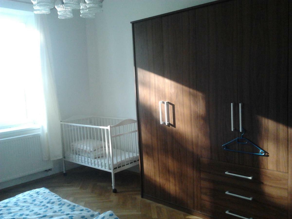 Apartman Ella - Tabor -Cz - U Stadionu Miru 1735 Екстер'єр фото